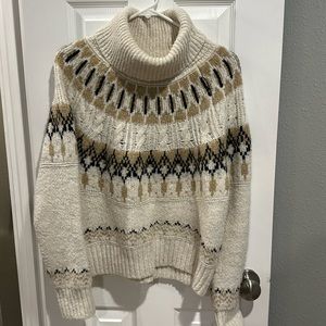 Old Navy medium turtleneck sweater